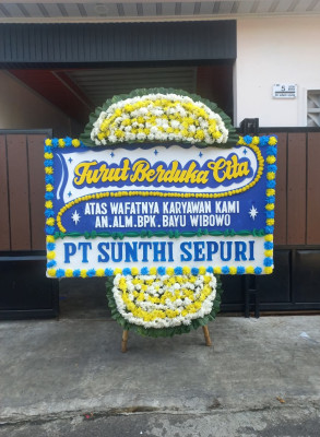 Papan Bunga Duka di Merapi Selatan